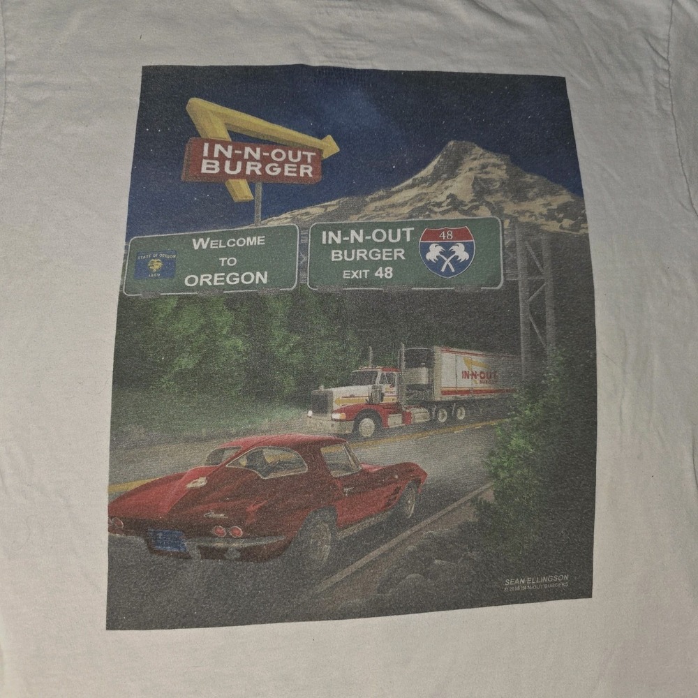 IN N OUT BURGERS Corvette Muscle‎ Car White Medium Tee Welcome To Oregon Shirt